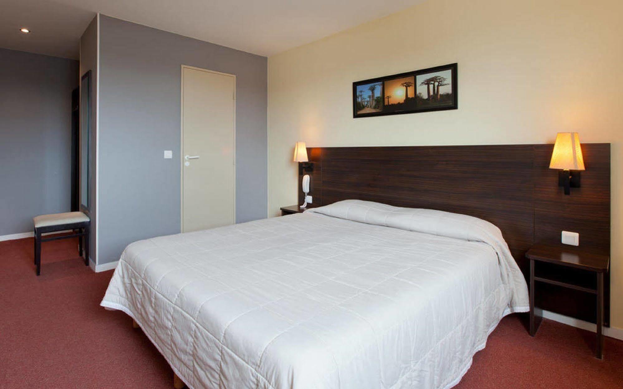 Orly Superior Hotel Athis-Mons Exterior photo